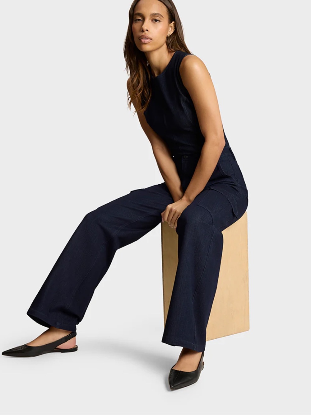 NWT Commando Do it All Wide Leg Cargo Jeans  in Solid Indigo